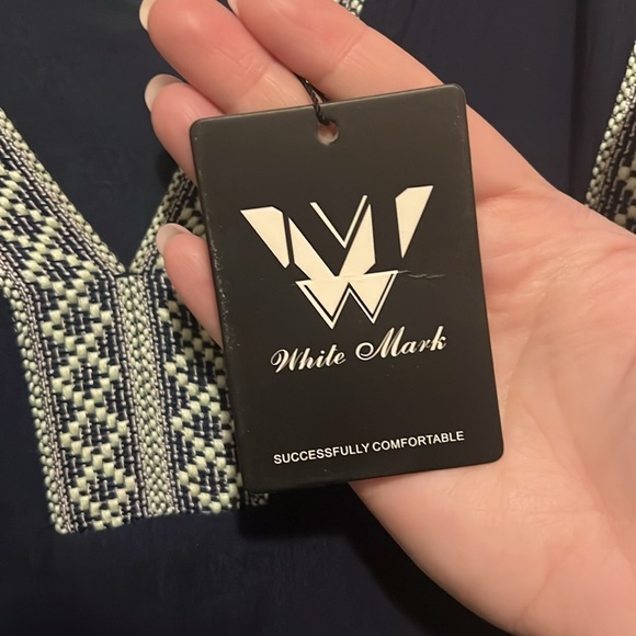 White Mark Navy V neck Cold Shoulder lined Dress NWT size XL w keyhole in back - Picture 8 of 10